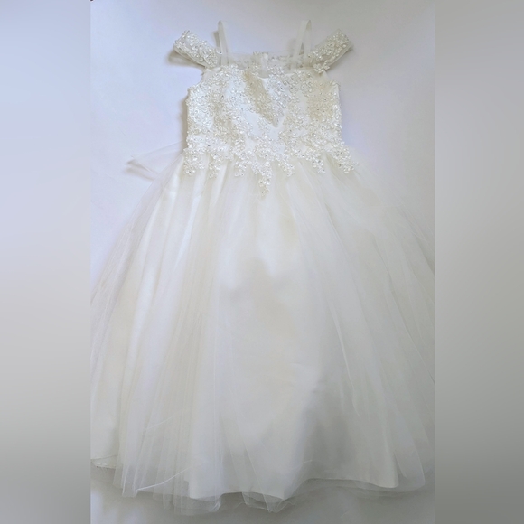 Tip Top Flower Girl / First Communion Dress - Picture 8 of 10